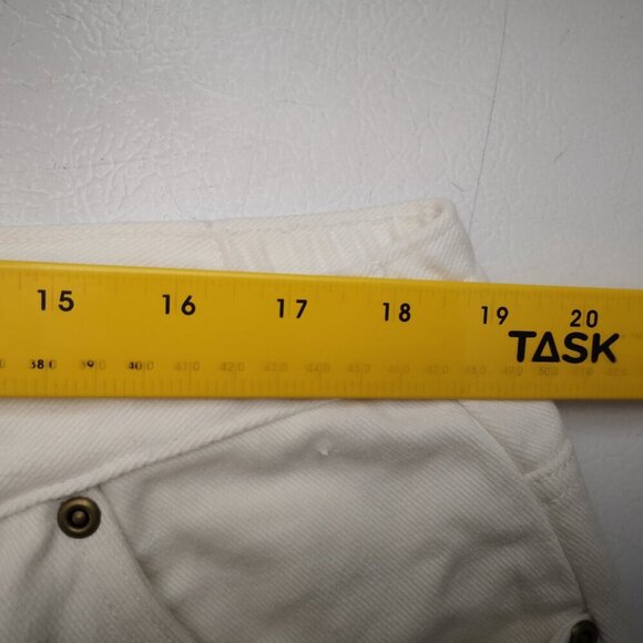 Tradition Country Collection Plus Ladies Size 20W White Denim Shorts - Picture 5 of 7